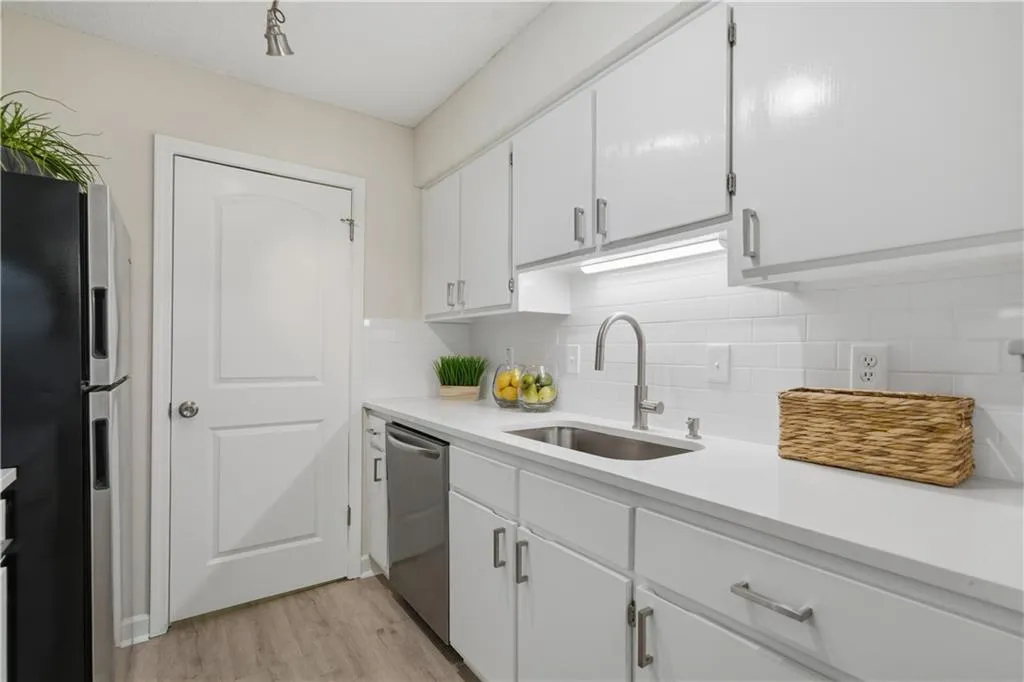1015 Wingate Way, Atlanta, Georgia 30350, 2 Bedrooms Bedrooms, ,2 BathroomsBathrooms,Residential,Sold,1015 Wingate Way,7677258