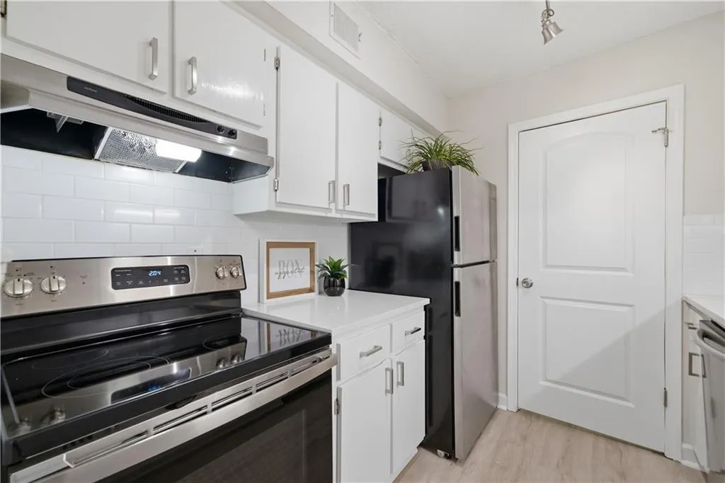 1015 Wingate Way, Atlanta, Georgia 30350, 2 Bedrooms Bedrooms, ,2 BathroomsBathrooms,Residential,Sold,1015 Wingate Way,7677258