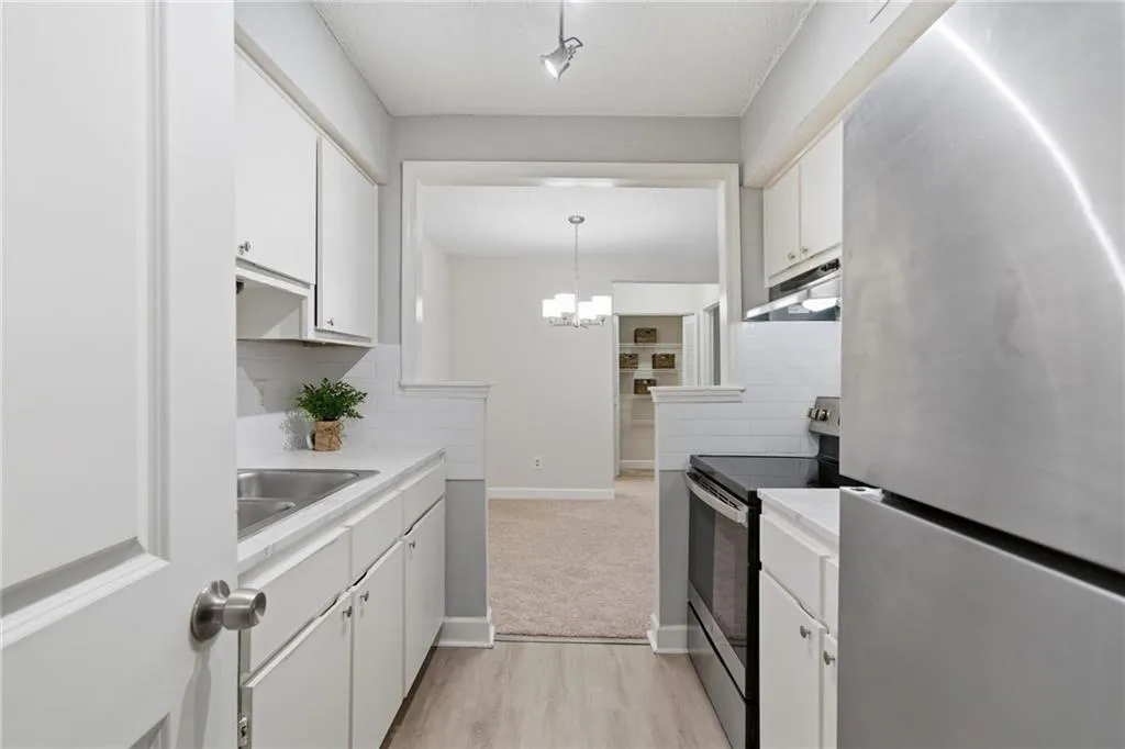 1015 Wingate Way, Atlanta, Georgia 30350, 2 Bedrooms Bedrooms, ,2 BathroomsBathrooms,Residential,For Sale,1015 Wingate Way,7677258