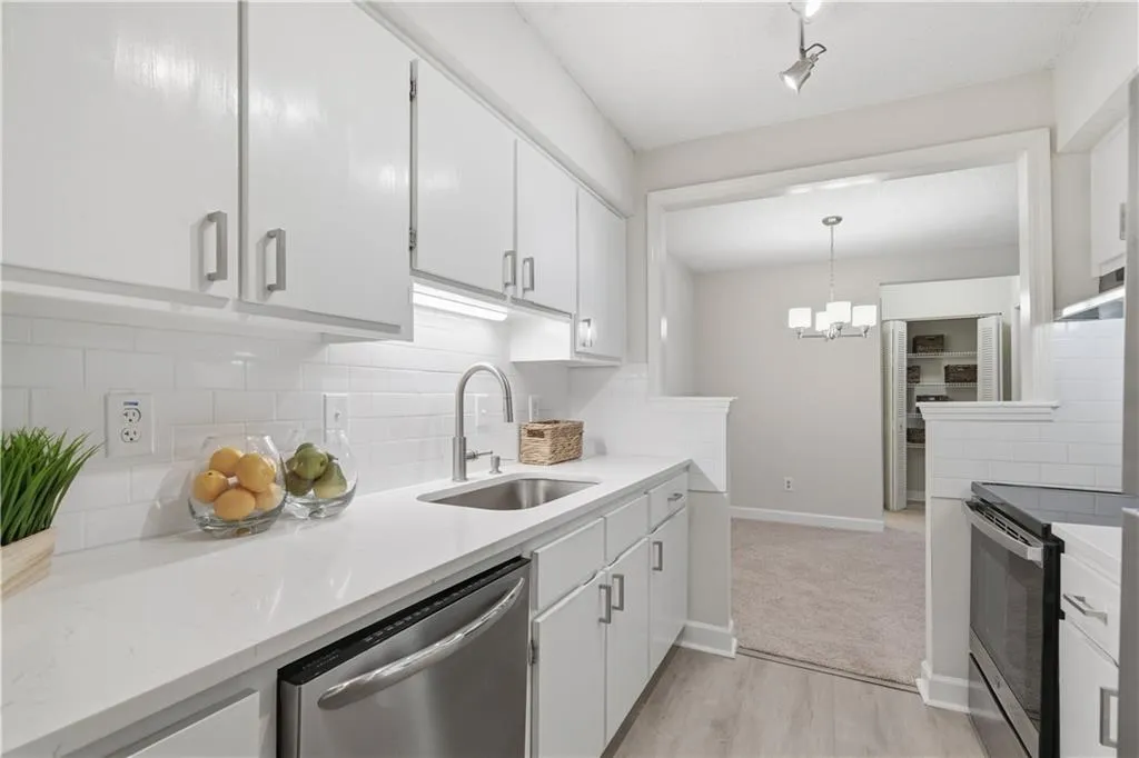 1015 Wingate Way, Atlanta, Georgia 30350, 2 Bedrooms Bedrooms, ,2 BathroomsBathrooms,Residential,Sold,1015 Wingate Way,7677258