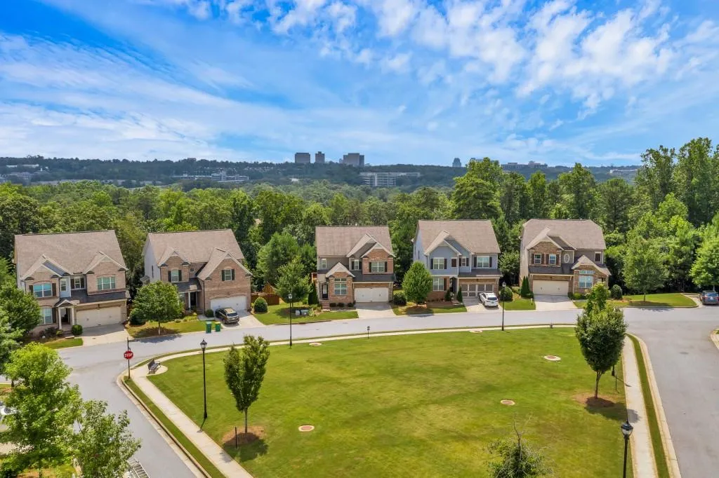 7625 Highland Bluff, Atlanta, Georgia 30328, 4 Bedrooms Bedrooms, ,3 BathroomsBathrooms,Residential,Sold,7625 Highland Bluff,6602194