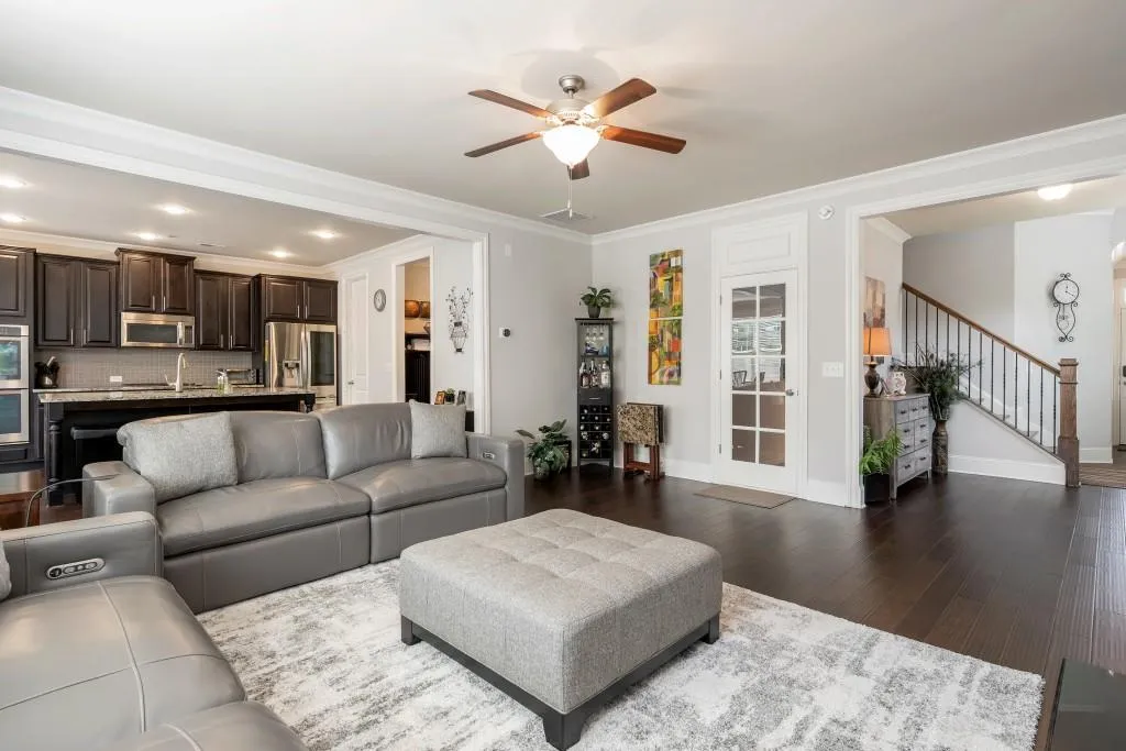 7625 Highland Bluff, Atlanta, Georgia 30328, 4 Bedrooms Bedrooms, ,3 BathroomsBathrooms,Residential,Sold,7625 Highland Bluff,6602194