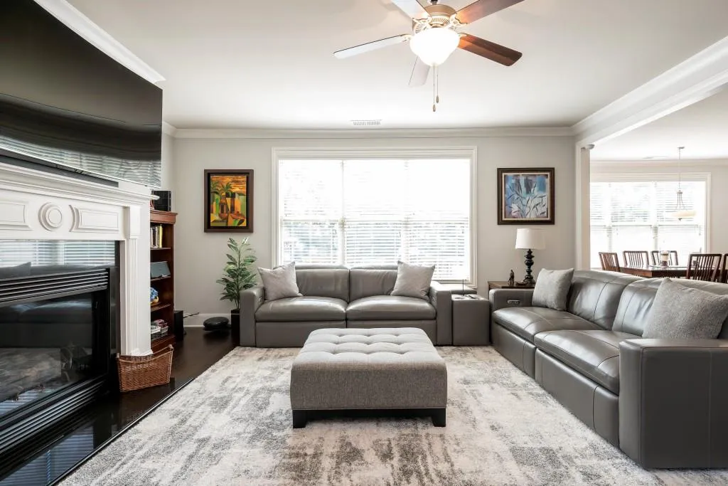 7625 Highland Bluff, Atlanta, Georgia 30328, 4 Bedrooms Bedrooms, ,3 BathroomsBathrooms,Residential,Sold,7625 Highland Bluff,6602194