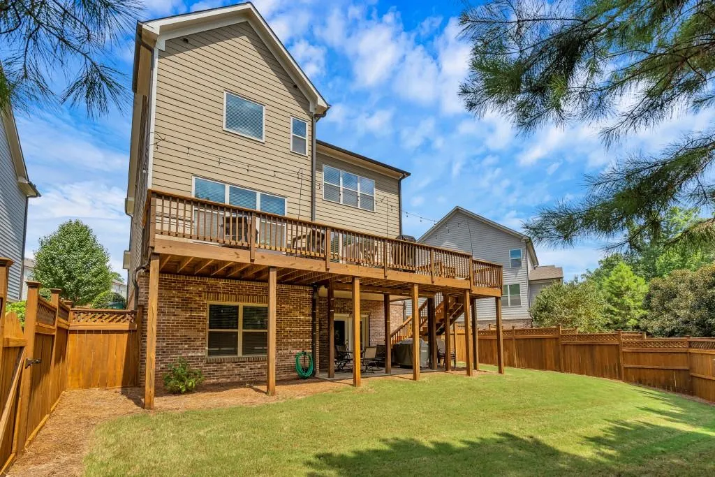 7625 Highland Bluff, Atlanta, Georgia 30328, 4 Bedrooms Bedrooms, ,3 BathroomsBathrooms,Residential,Sold,7625 Highland Bluff,6602194