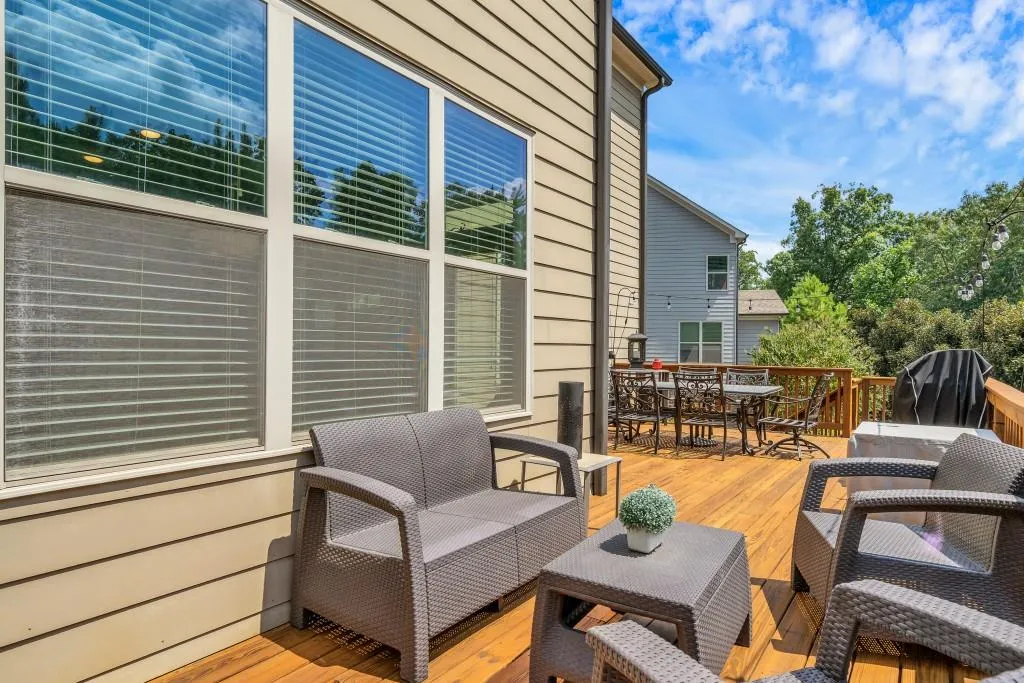 7625 Highland Bluff, Atlanta, Georgia 30328, 4 Bedrooms Bedrooms, ,3 BathroomsBathrooms,Residential,Sold,7625 Highland Bluff,6602194