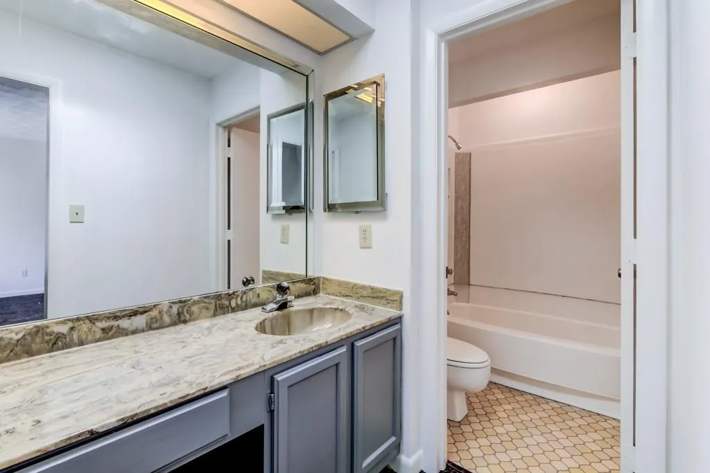 518 Sutters Point, Atlanta, Georgia 30328, 2 Bedrooms Bedrooms, ,2 BathroomsBathrooms,Residential,Sold,518 Sutters Point,5803298