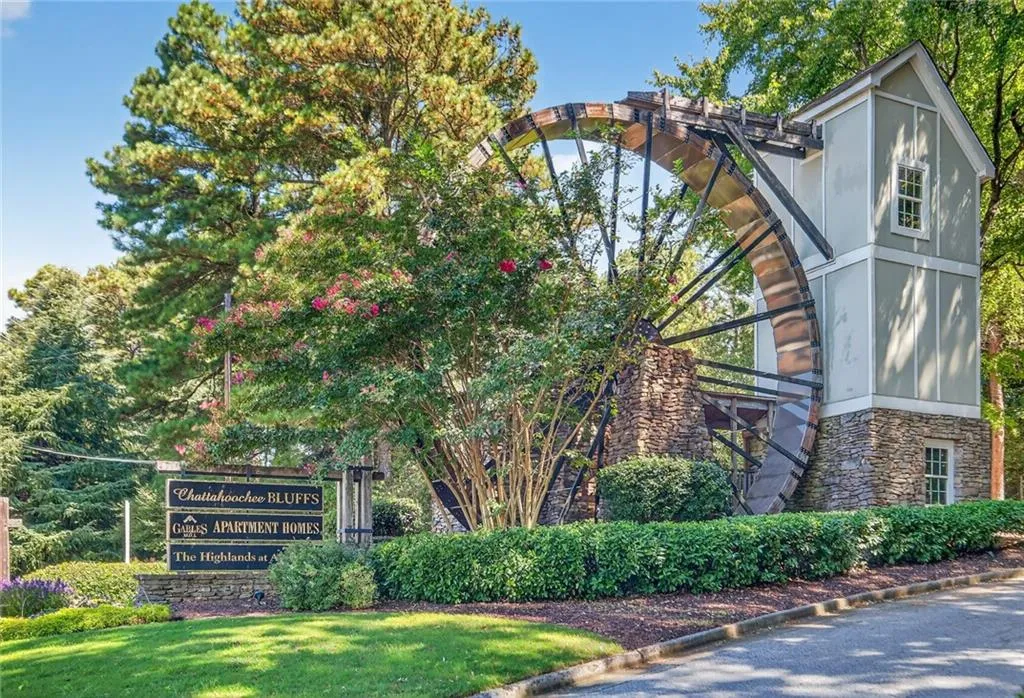 The iconic MILL can be seen from 285 and welcomes all owners and visitors.