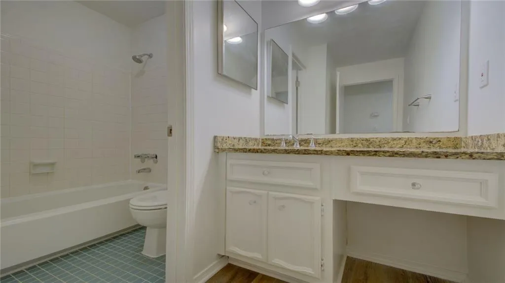 1210 Vicksburg Place, Sandy Springs, Georgia 30350, 2 Bedrooms Bedrooms, ,2 BathroomsBathrooms,Residential,Sold,1210 Vicksburg Place,6771393