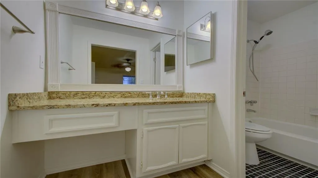 1210 Vicksburg Place, Sandy Springs, Georgia 30350, 2 Bedrooms Bedrooms, ,2 BathroomsBathrooms,Residential,Sold,1210 Vicksburg Place,6771393