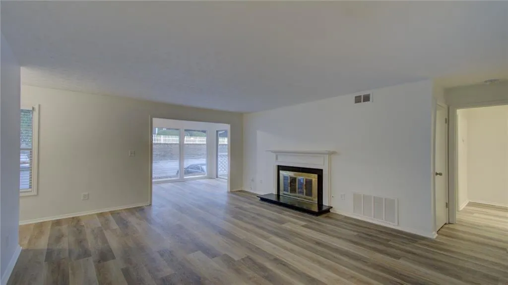 1210 Vicksburg Place, Sandy Springs, Georgia 30350, 2 Bedrooms Bedrooms, ,2 BathroomsBathrooms,Residential,Sold,1210 Vicksburg Place,6771393