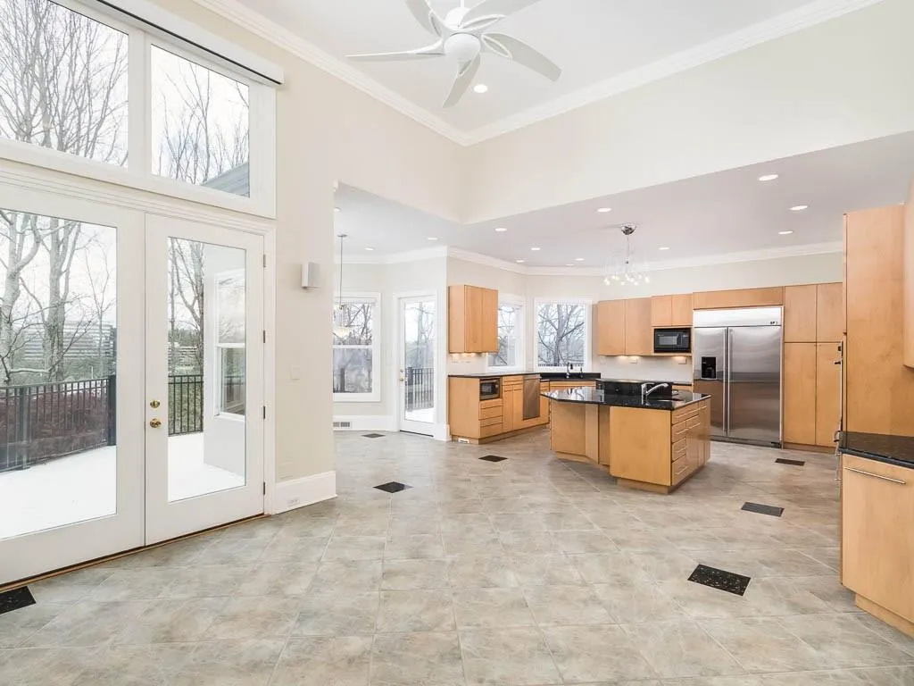 815 Powers Point Court, Sandy Springs, Georgia 30327, 6 Bedrooms Bedrooms, ,5 BathroomsBathrooms,Residential,Sold,815 Powers Point Court,5987999