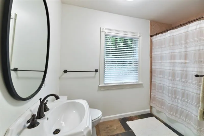 7169 Riverside Drive, Atlanta, Georgia 30328, 3 Bedrooms Bedrooms, ,3 BathroomsBathrooms,Residential,Sold,7169 Riverside Drive,6790914