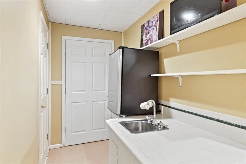 7169 Riverside Drive, Atlanta, Georgia 30328, 3 Bedrooms Bedrooms, ,3 BathroomsBathrooms,Residential,Sold,7169 Riverside Drive,6790914