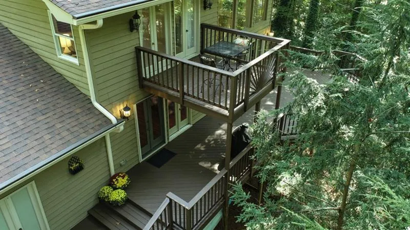 7169 Riverside Drive, Atlanta, Georgia 30328, 3 Bedrooms Bedrooms, ,3 BathroomsBathrooms,Residential,Sold,7169 Riverside Drive,6790914