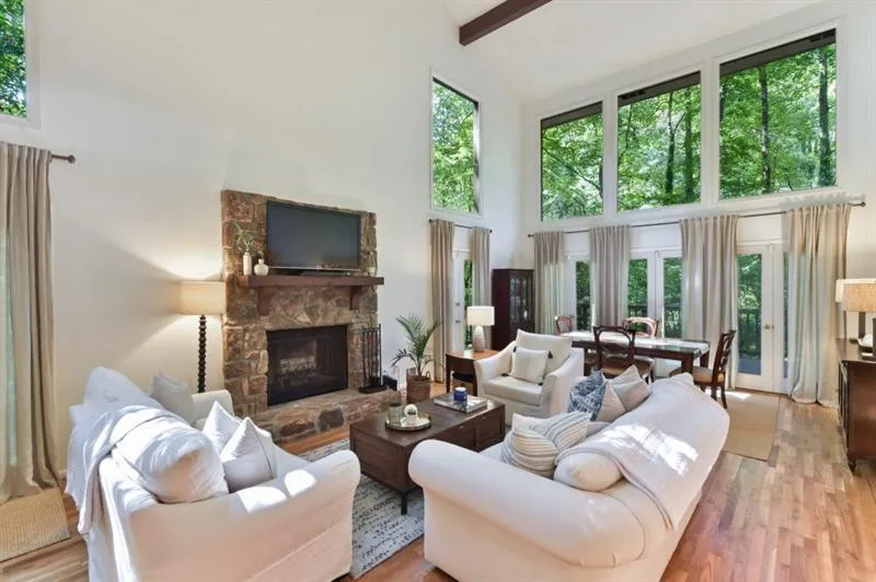 7169 Riverside Drive, Atlanta, Georgia 30328, 3 Bedrooms Bedrooms, ,3 BathroomsBathrooms,Residential,Sold,7169 Riverside Drive,6790914