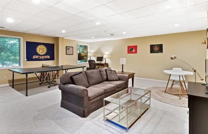 7169 Riverside Drive, Atlanta, Georgia 30328, 3 Bedrooms Bedrooms, ,3 BathroomsBathrooms,Residential,Sold,7169 Riverside Drive,6790914