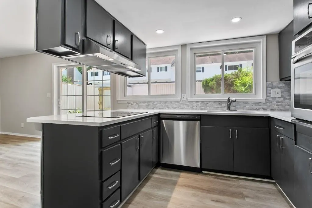 7312 Cardigan Circle, Sandy Springs, Georgia 30328, 3 Bedrooms Bedrooms, ,2 BathroomsBathrooms,Residential,Sold,7312 Cardigan Circle,7252827