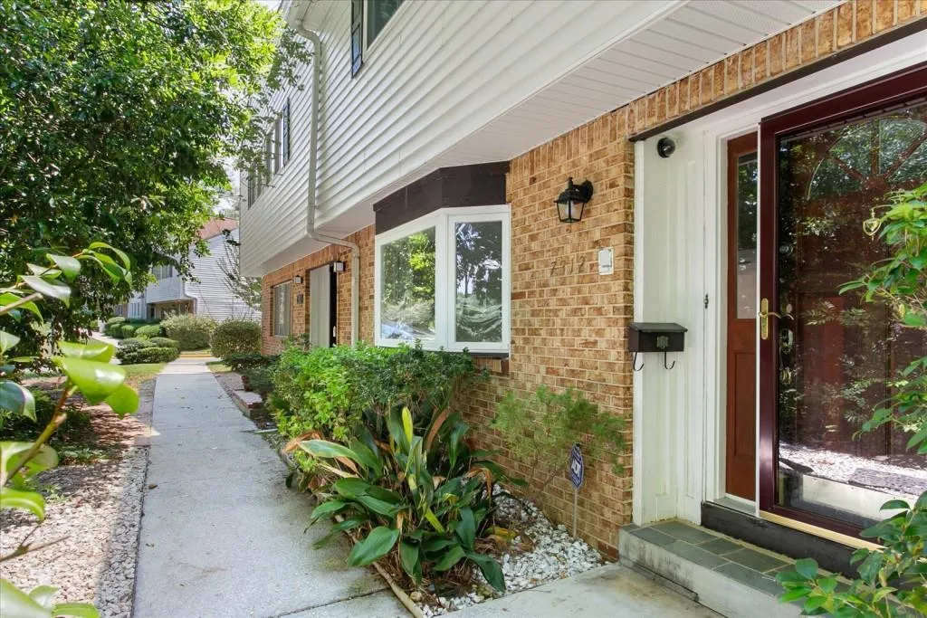 7312 Cardigan Circle, Sandy Springs, Georgia 30328, 3 Bedrooms Bedrooms, ,2 BathroomsBathrooms,Residential,Sold,7312 Cardigan Circle,7252827