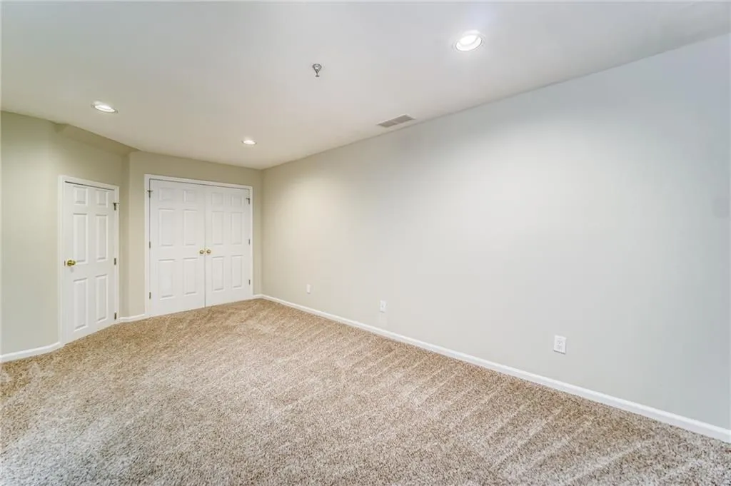 8570 Hope Mews Court, Sandy Springs, Georgia 30350, 2 Bedrooms Bedrooms, ,2 BathroomsBathrooms,Residential,Sold,8570 Hope Mews Court,6754882