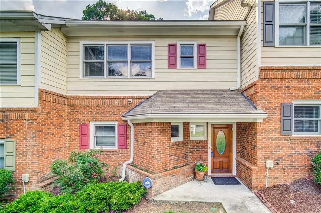 8570 Hope Mews Court, Sandy Springs, Georgia 30350, 2 Bedrooms Bedrooms, ,2 BathroomsBathrooms,Residential,Sold,8570 Hope Mews Court,6754882