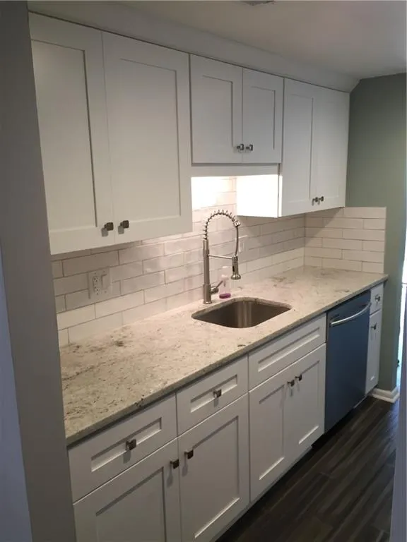 8863 Roberts Drive, Sandy Springs, Georgia 30350, 2 Bedrooms Bedrooms, ,2 BathroomsBathrooms,Residential,Sold,8863 Roberts Drive,6696829