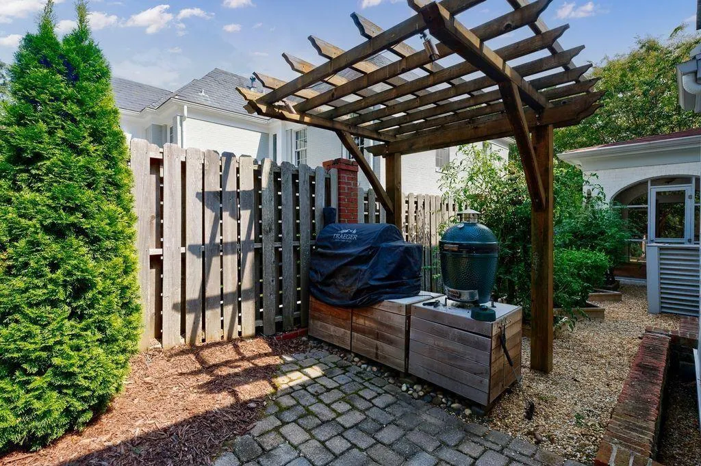 Grilling area with lighting
