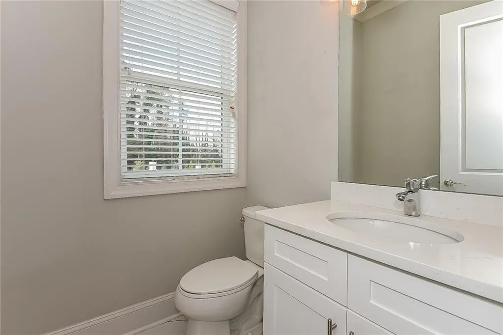 8026 Linfield Way, Sandy Springs, Georgia 30350, 3 Bedrooms Bedrooms, ,2 BathroomsBathrooms,Residential,Sold,8026 Linfield Way,7200940