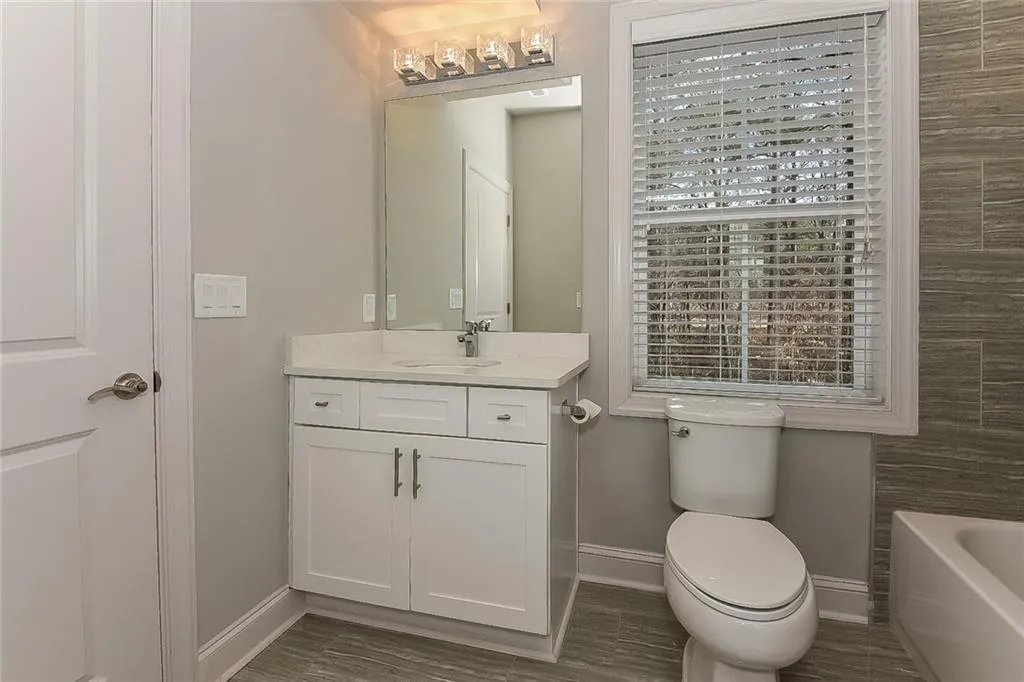 8026 Linfield Way, Sandy Springs, Georgia 30350, 3 Bedrooms Bedrooms, ,2 BathroomsBathrooms,Residential,Sold,8026 Linfield Way,7200940