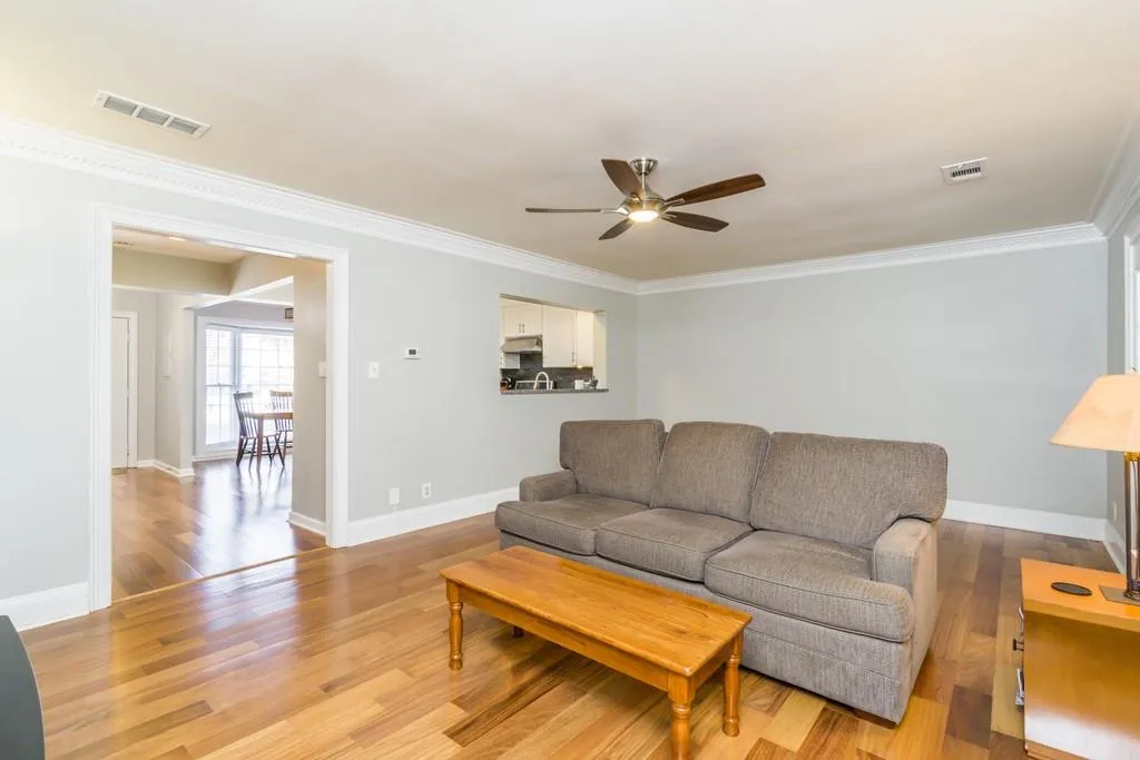 7919 Briar Villa Place, Sandy Springs, Georgia 30350, 2 Bedrooms Bedrooms, ,2 BathroomsBathrooms,Residential,Sold,7919 Briar Villa Place,6669519