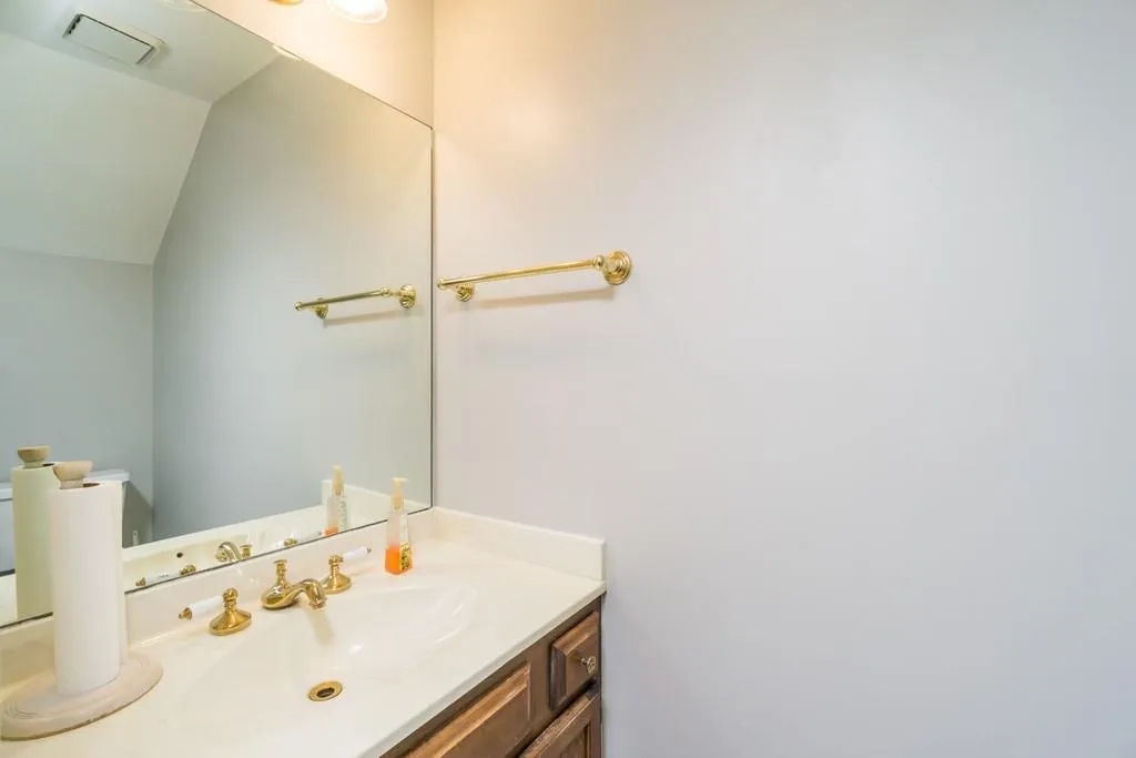 7919 Briar Villa Place, Sandy Springs, Georgia 30350, 2 Bedrooms Bedrooms, ,2 BathroomsBathrooms,Residential,Sold,7919 Briar Villa Place,6669519