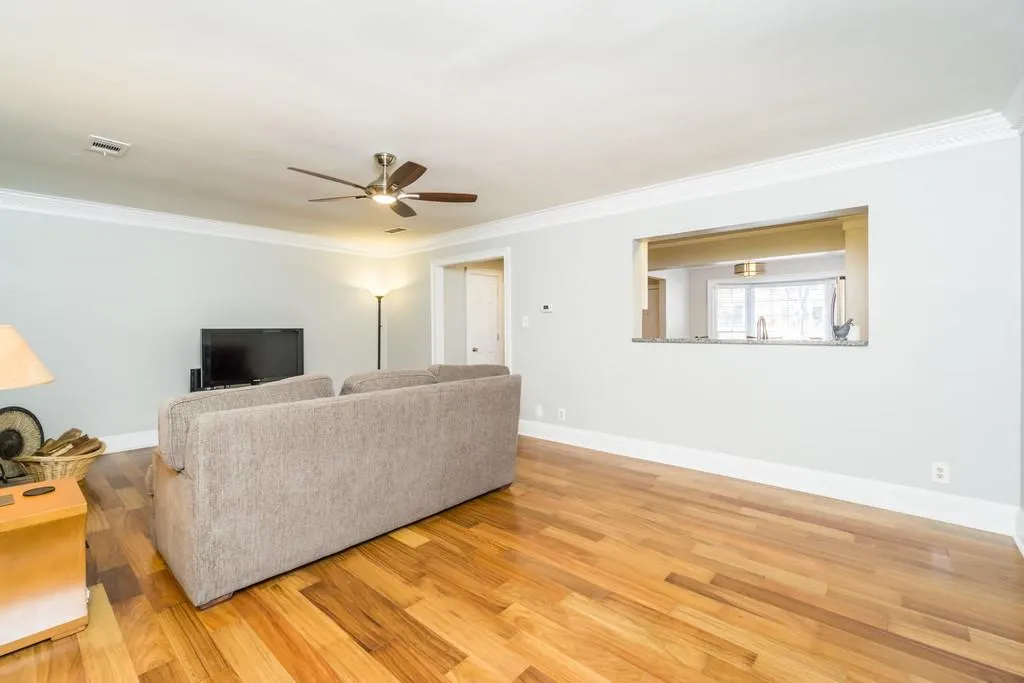 7919 Briar Villa Place, Sandy Springs, Georgia 30350, 2 Bedrooms Bedrooms, ,2 BathroomsBathrooms,Residential,Sold,7919 Briar Villa Place,6669519