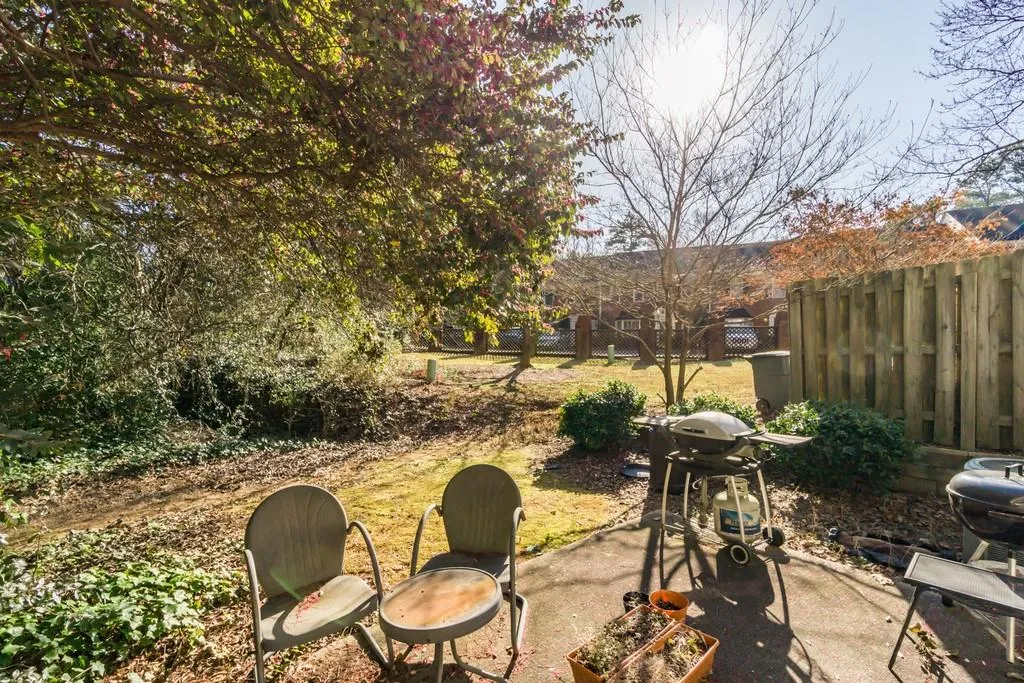 7919 Briar Villa Place, Sandy Springs, Georgia 30350, 2 Bedrooms Bedrooms, ,2 BathroomsBathrooms,Residential,Sold,7919 Briar Villa Place,6669519