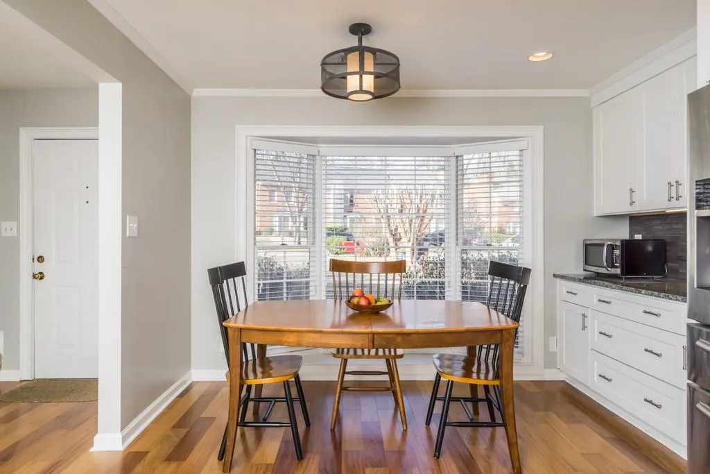 7919 Briar Villa Place, Sandy Springs, Georgia 30350, 2 Bedrooms Bedrooms, ,2 BathroomsBathrooms,Residential,Sold,7919 Briar Villa Place,6669519