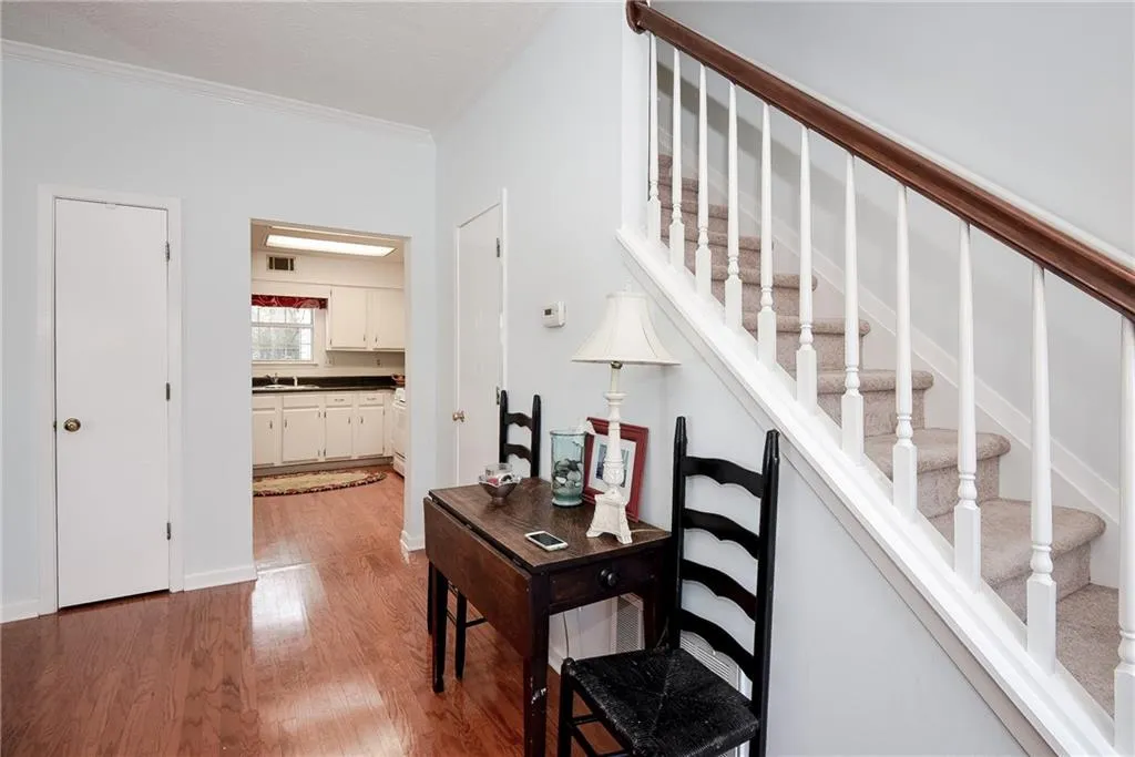 704 Wedgewood Way, Sandy Springs, Georgia 30350, 2 Bedrooms Bedrooms, ,2 BathroomsBathrooms,Residential,Sold,704 Wedgewood Way,5640345
