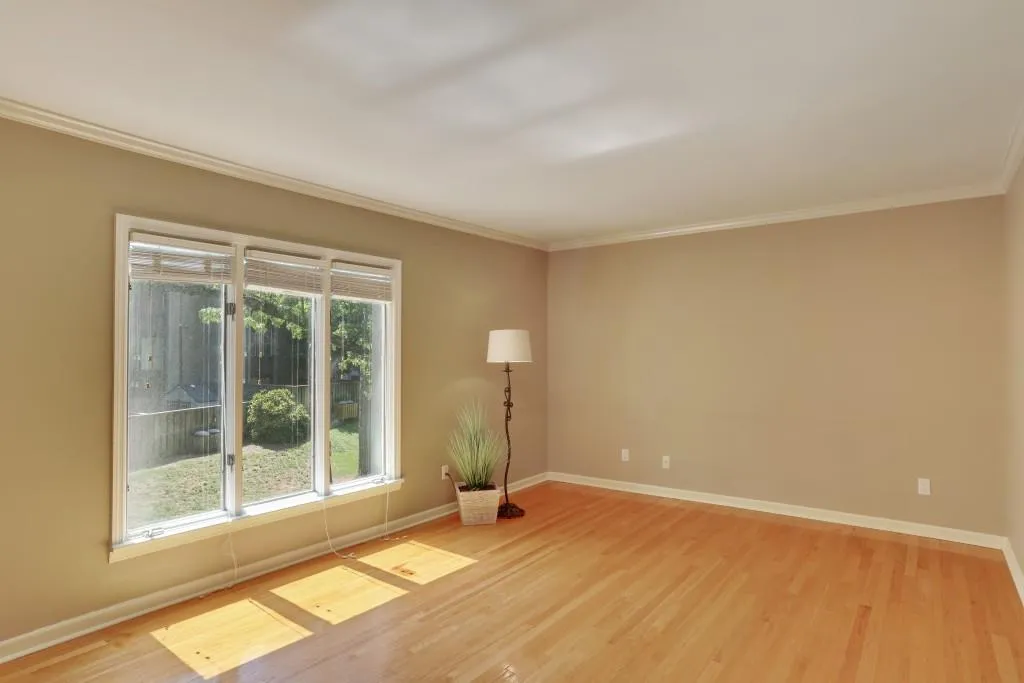 11 Ivy Square Ne Unit 11, Atlanta, Georgia 30342, 3 Bedrooms Bedrooms, ,3 BathroomsBathrooms,Residential,Sold,11 Ivy Square Ne Unit 11,5744175