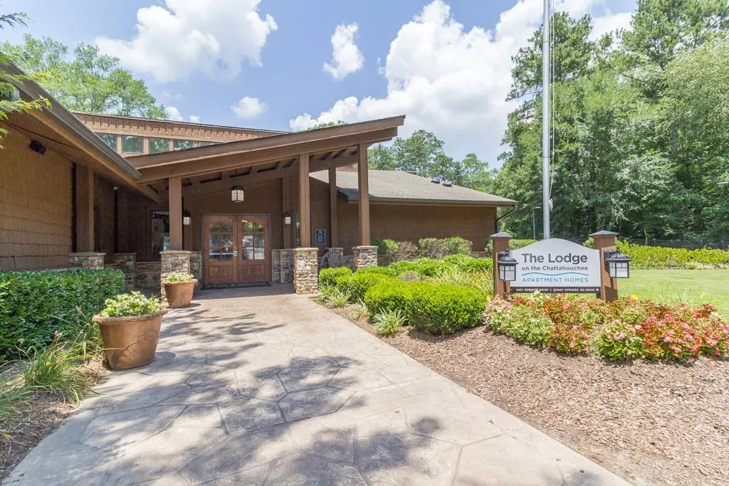 1706 Queen Anne Court, Sandy Springs, Georgia 30350, 2 Bedrooms Bedrooms, ,2 BathroomsBathrooms,Residential,Sold,1706 Queen Anne Court,6581135