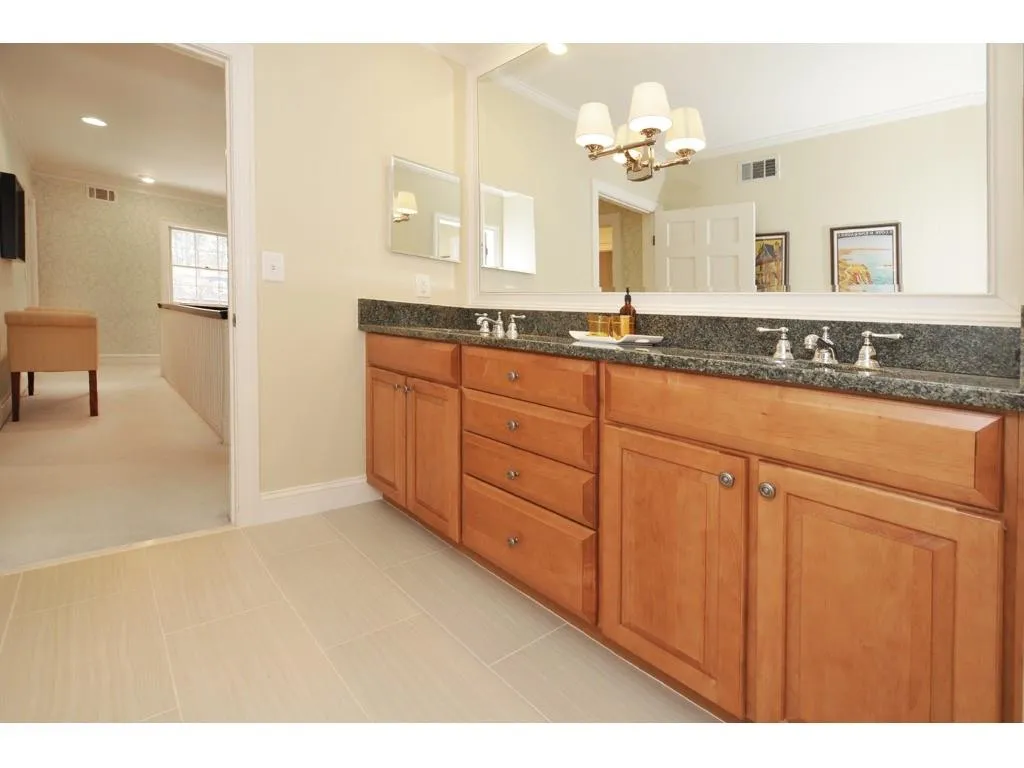 690 Weatherly Lane, Sandy Springs, Georgia 30328, 5 Bedrooms Bedrooms, ,3 BathroomsBathrooms,Residential,Sold,690 Weatherly Lane,6507021