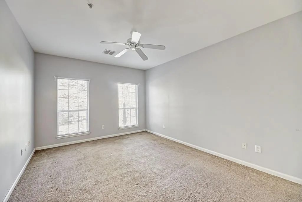 5641 Roswell Road Unit 102, Sandy Springs, Georgia 30342, 1 Bedroom Bedrooms, ,1 BathroomBathrooms,Residential,Sold,5641 Roswell Road Unit 102,6866056