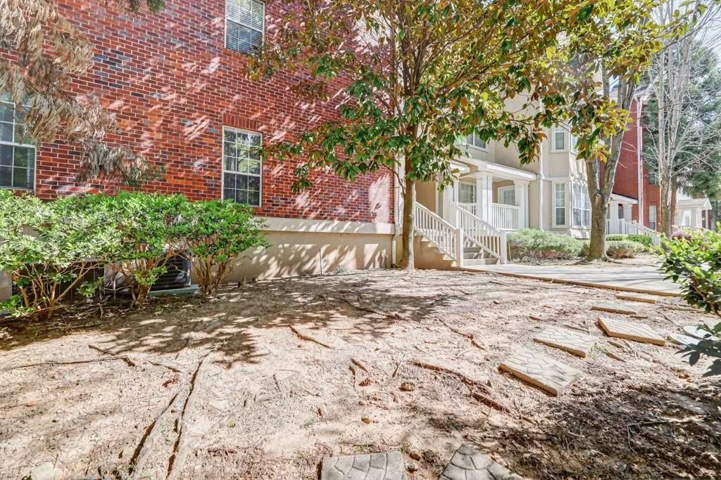 5641 Roswell Road Unit 102, Sandy Springs, Georgia 30342, 1 Bedroom Bedrooms, ,1 BathroomBathrooms,Residential,Sold,5641 Roswell Road Unit 102,6866056