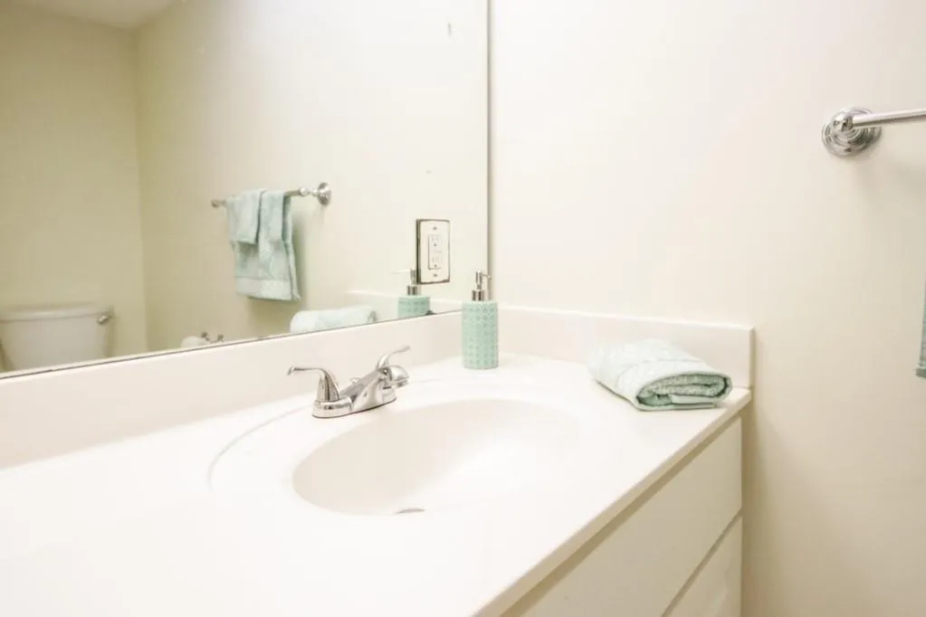 6851 Roswell Road Unit H-18, Sandy Springs, Georgia 30328, 3 Bedrooms Bedrooms, ,2 BathroomsBathrooms,Residential,Sold,6851 Roswell Road Unit H-18,6605312