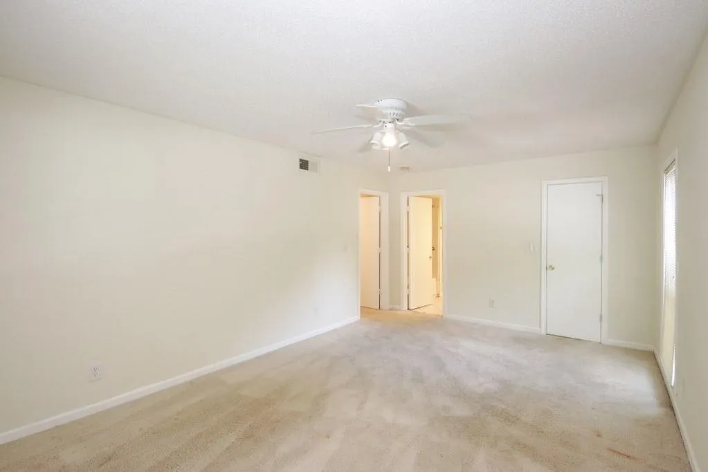 6851 Roswell Road Unit H-18, Sandy Springs, Georgia 30328, 3 Bedrooms Bedrooms, ,2 BathroomsBathrooms,Residential,Sold,6851 Roswell Road Unit H-18,6605312