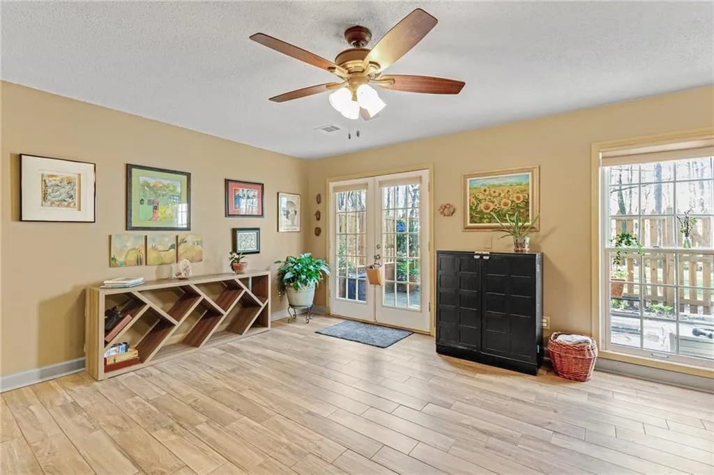 402 Brandywine Circle, Atlanta, Georgia 30350, 4 Bedrooms Bedrooms, ,3 BathroomsBathrooms,Residential,Sold,402 Brandywine Circle,7359250
