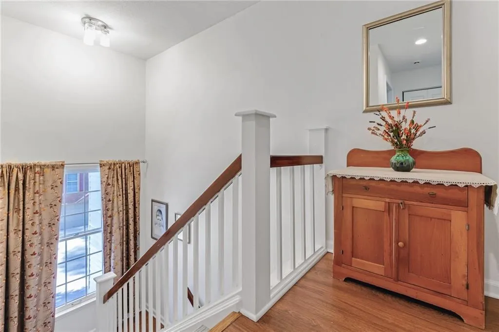 402 Brandywine Circle, Atlanta, Georgia 30350, 4 Bedrooms Bedrooms, ,3 BathroomsBathrooms,Residential,Sold,402 Brandywine Circle,7359250