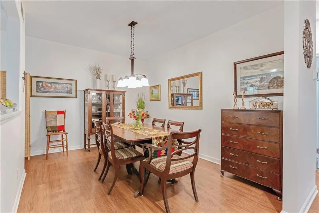 402 Brandywine Circle, Atlanta, Georgia 30350, 4 Bedrooms Bedrooms, ,3 BathroomsBathrooms,Residential,Sold,402 Brandywine Circle,7359250
