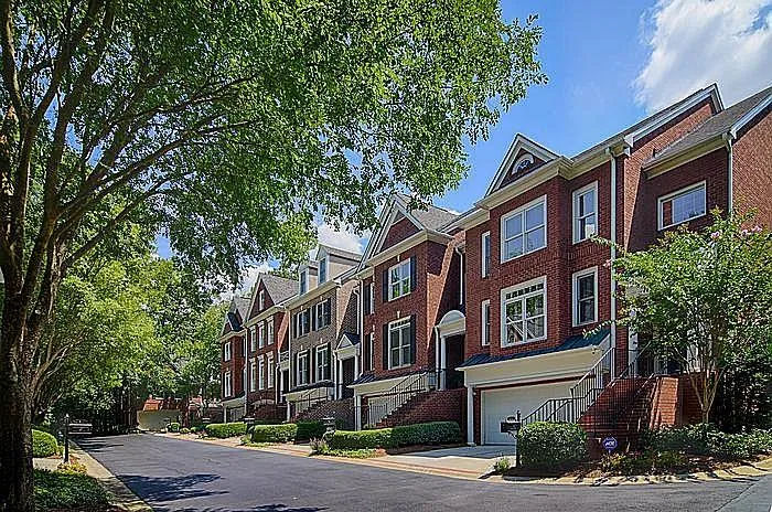 23 Carrington Way, Sandy Springs, Georgia 30328, 3 Bedrooms Bedrooms, ,3 BathroomsBathrooms,Residential,Sold,23 Carrington Way,5613719