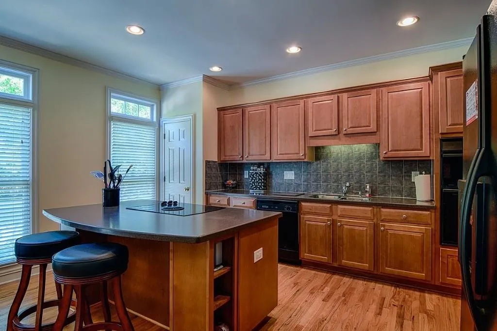 23 Carrington Way, Sandy Springs, Georgia 30328, 3 Bedrooms Bedrooms, ,3 BathroomsBathrooms,Residential,Sold,23 Carrington Way,5613719