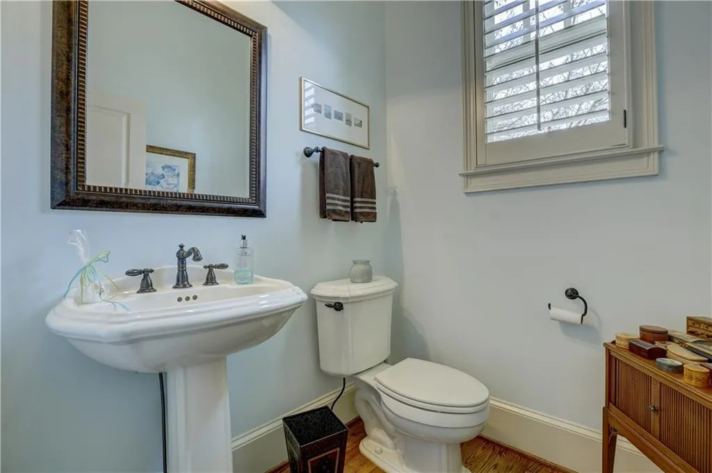 22 High Top Circle, Atlanta, Georgia 30328, 5 Bedrooms Bedrooms, ,4 BathroomsBathrooms,Residential,Sold,22 High Top Circle,5968567