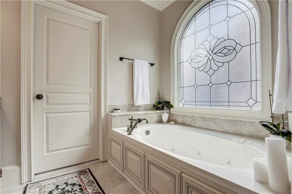 22 High Top Circle, Atlanta, Georgia 30328, 5 Bedrooms Bedrooms, ,4 BathroomsBathrooms,Residential,Sold,22 High Top Circle,5968567