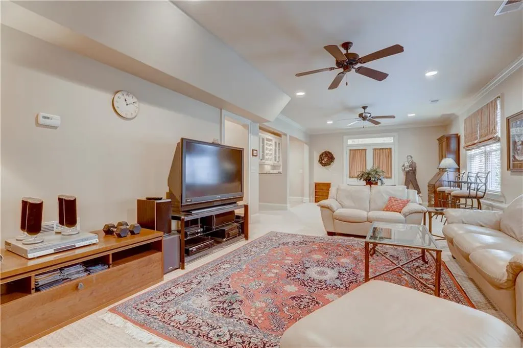 22 High Top Circle, Atlanta, Georgia 30328, 5 Bedrooms Bedrooms, ,4 BathroomsBathrooms,Residential,Sold,22 High Top Circle,5968567