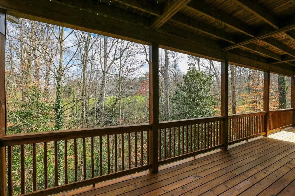 22 High Top Circle, Atlanta, Georgia 30328, 5 Bedrooms Bedrooms, ,4 BathroomsBathrooms,Residential,Sold,22 High Top Circle,5968567